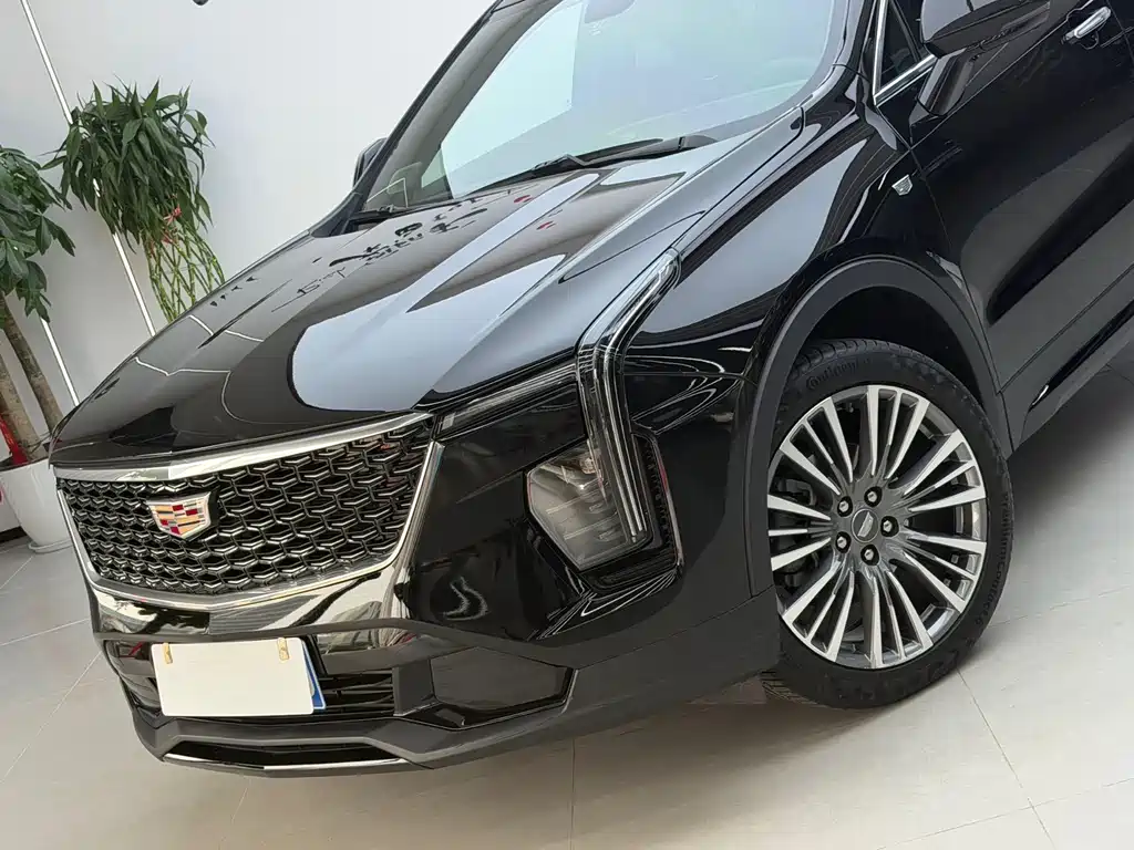 Cadillac XT4 — фото 14