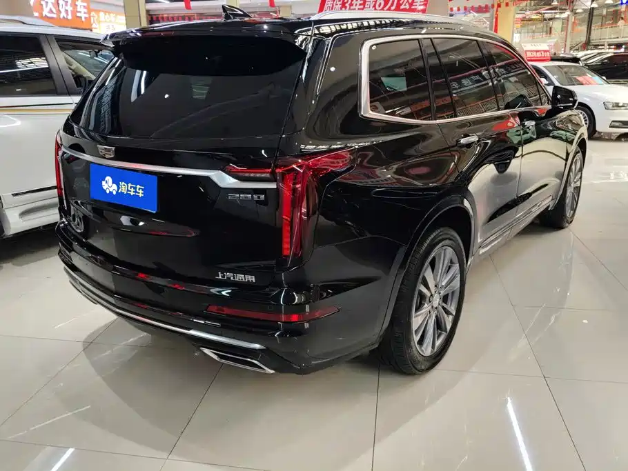 Cadillac XT6 — фото 3