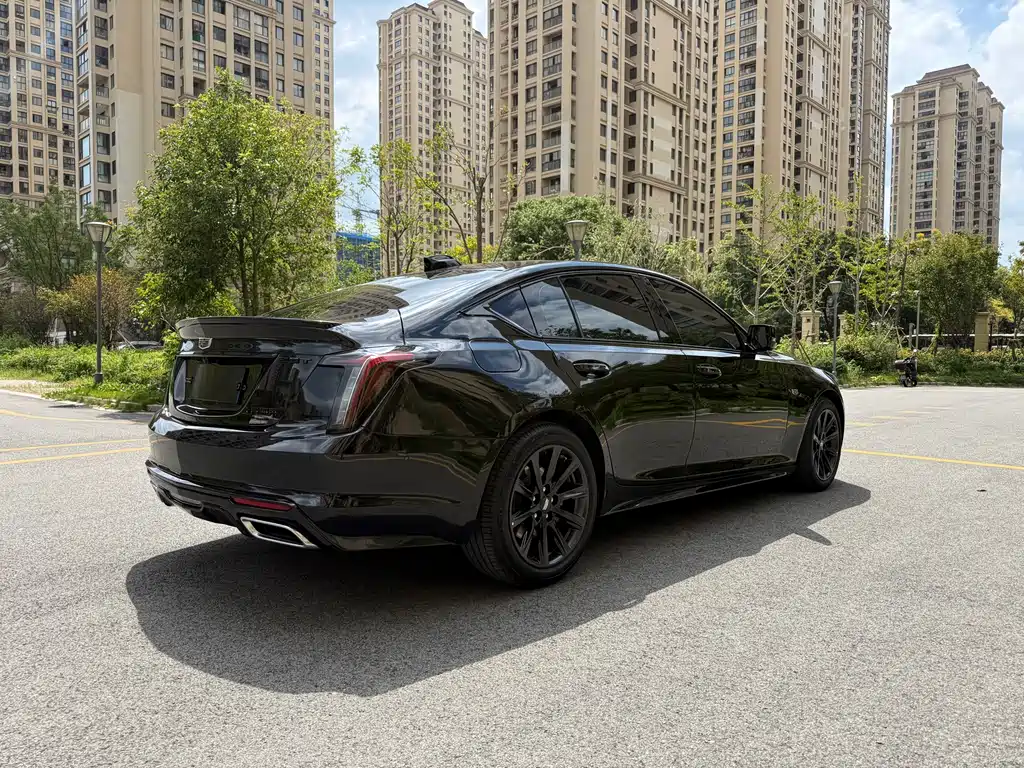Cadillac CT5 — фото 4