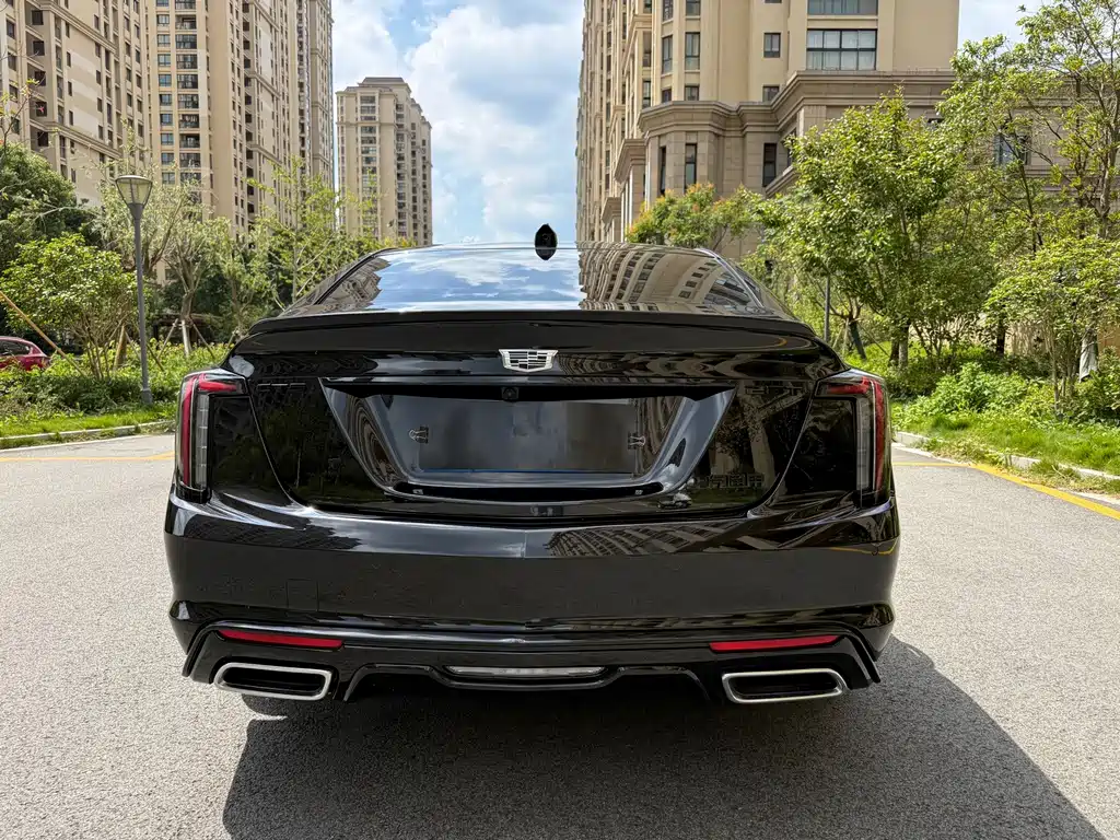 Cadillac CT5 — фото 5