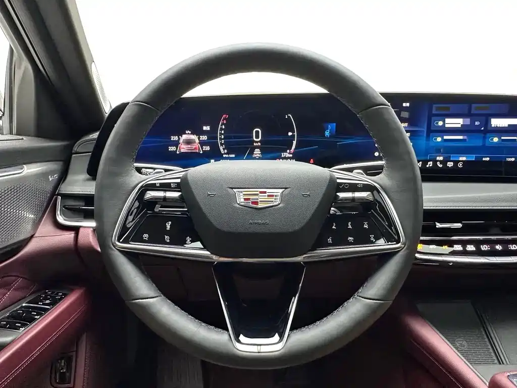 Cadillac CT6 — фото 11