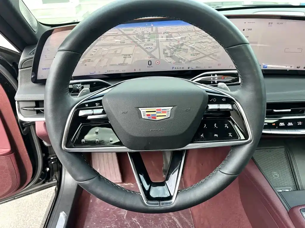Cadillac CT6 — фото 14