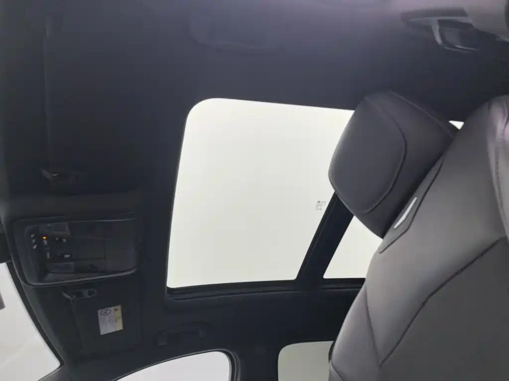 Cadillac XT4 — фото 14