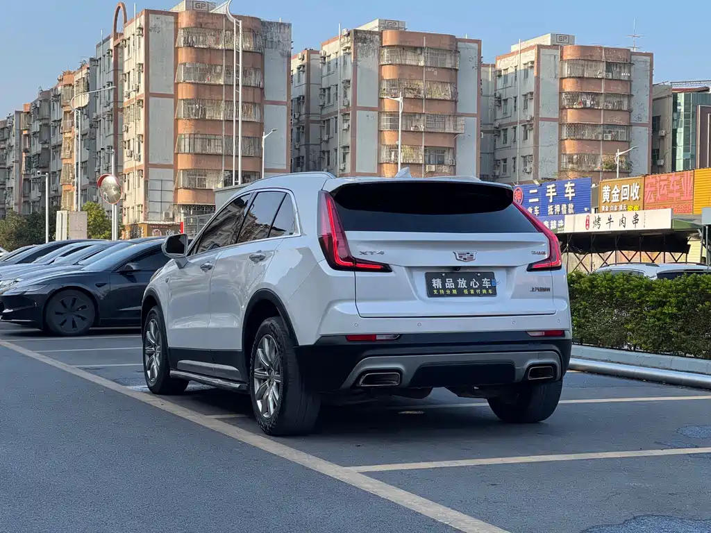 Cadillac XT4 — фото 4