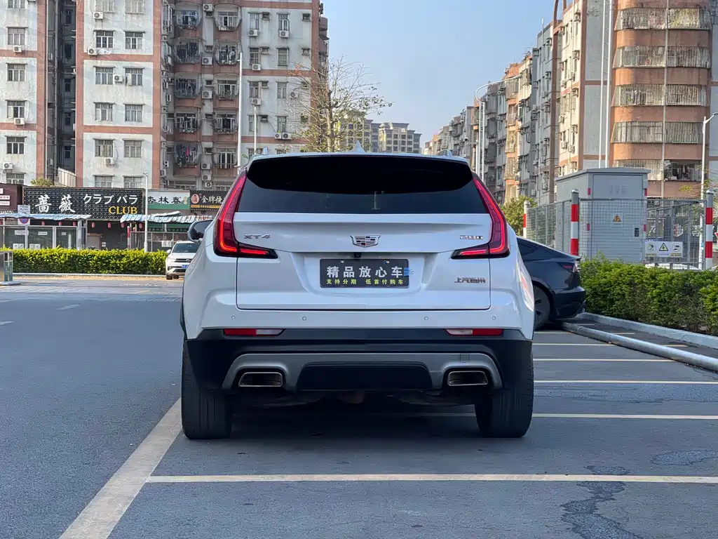 Cadillac XT4 — фото 5
