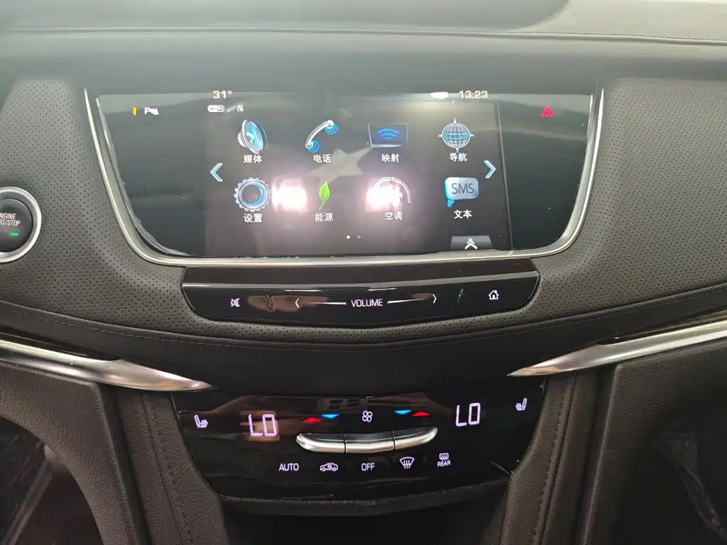 Cadillac XT5 — фото 9