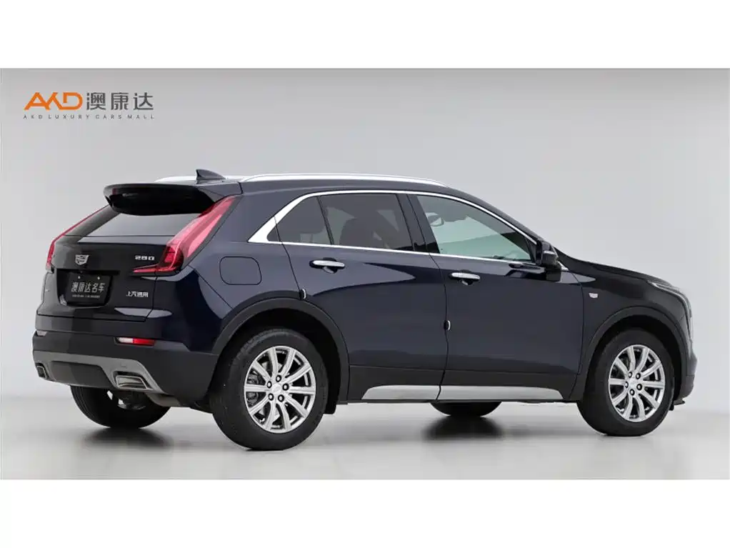 Cadillac XT4 — фото 3