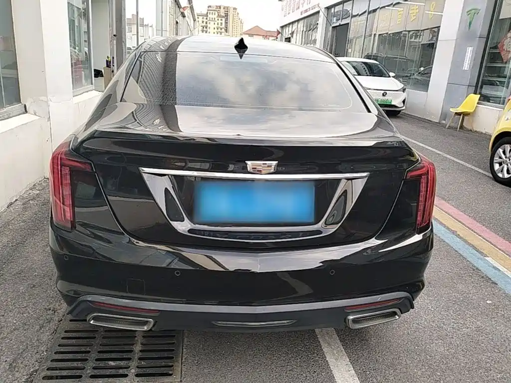 Cadillac CT5 — фото 6
