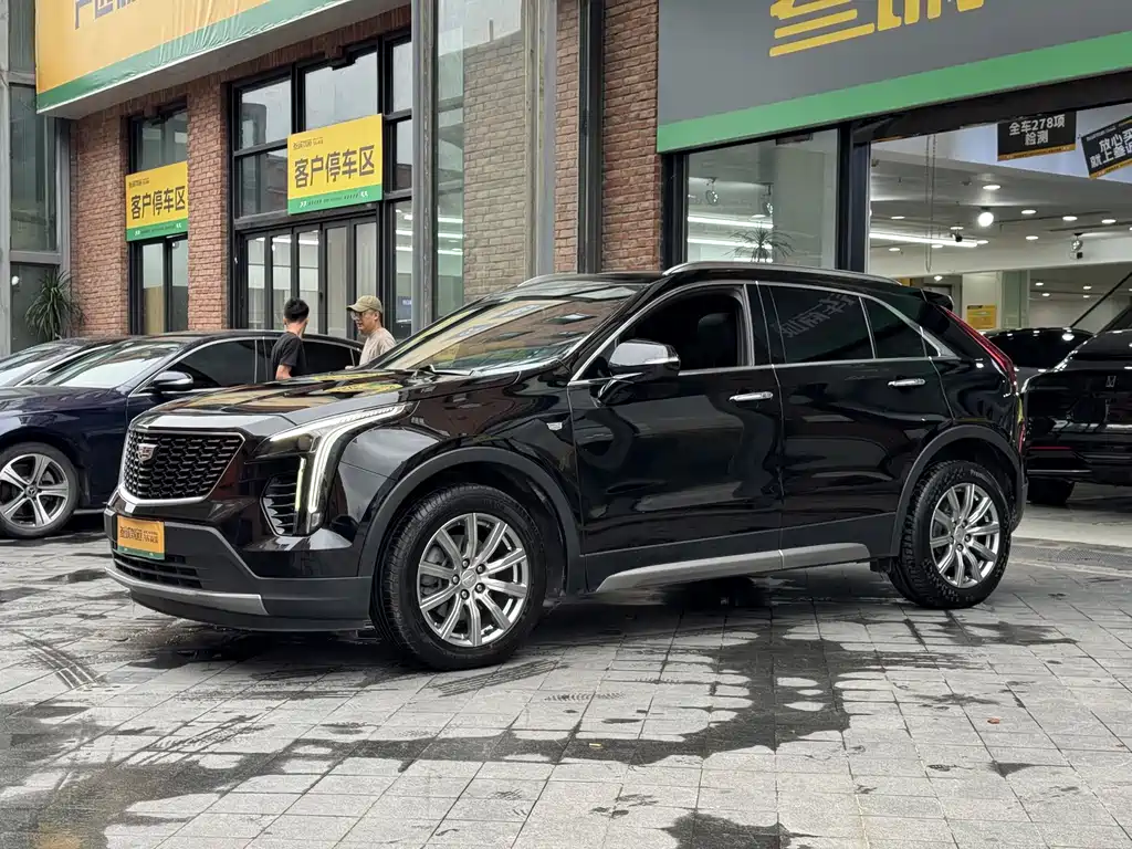 Cadillac XT4 — фото 4