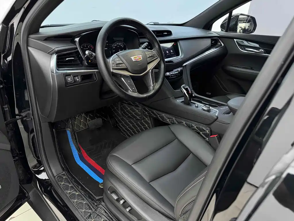 Cadillac XT5 — фото 3