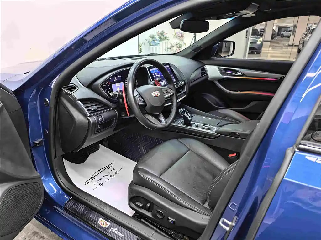 Cadillac CT5 — фото 5