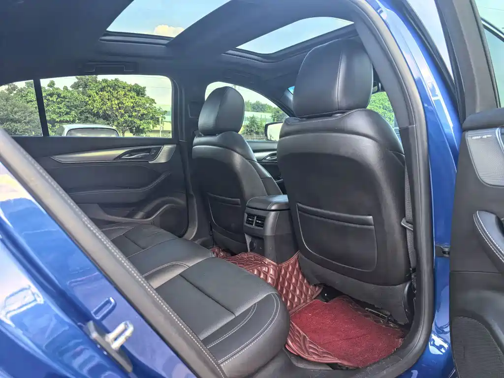 Cadillac CT5 — фото 18