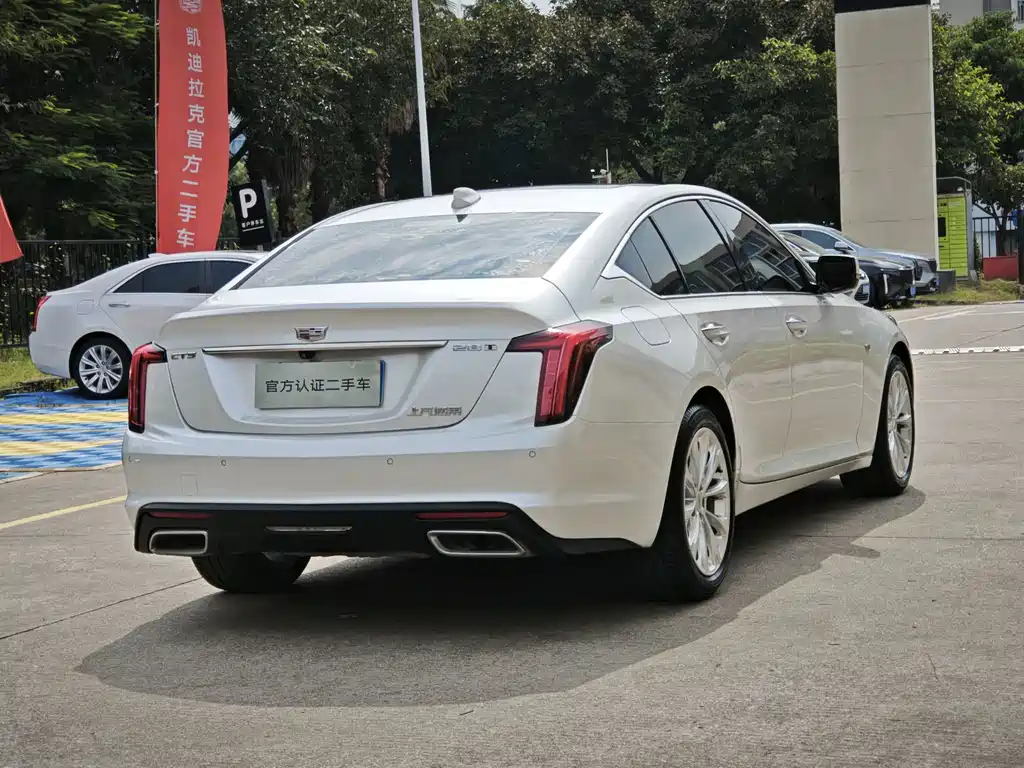 Cadillac CT5 — фото 14