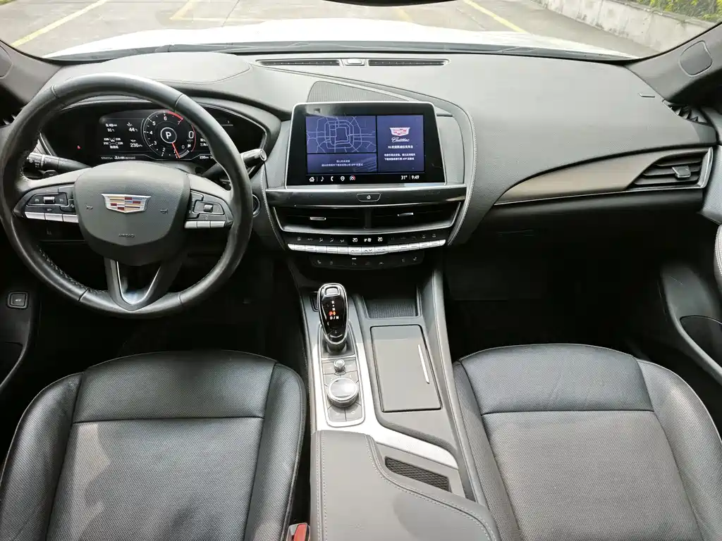 Cadillac CT5 — фото 20