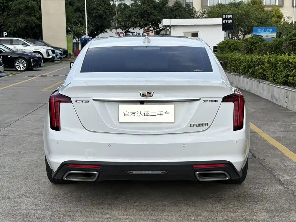 Cadillac CT5 — фото 5