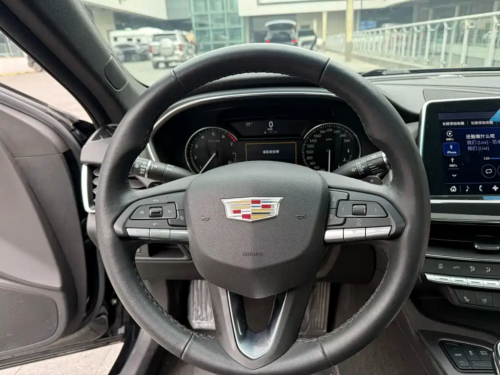 Cadillac CT5 — фото 3