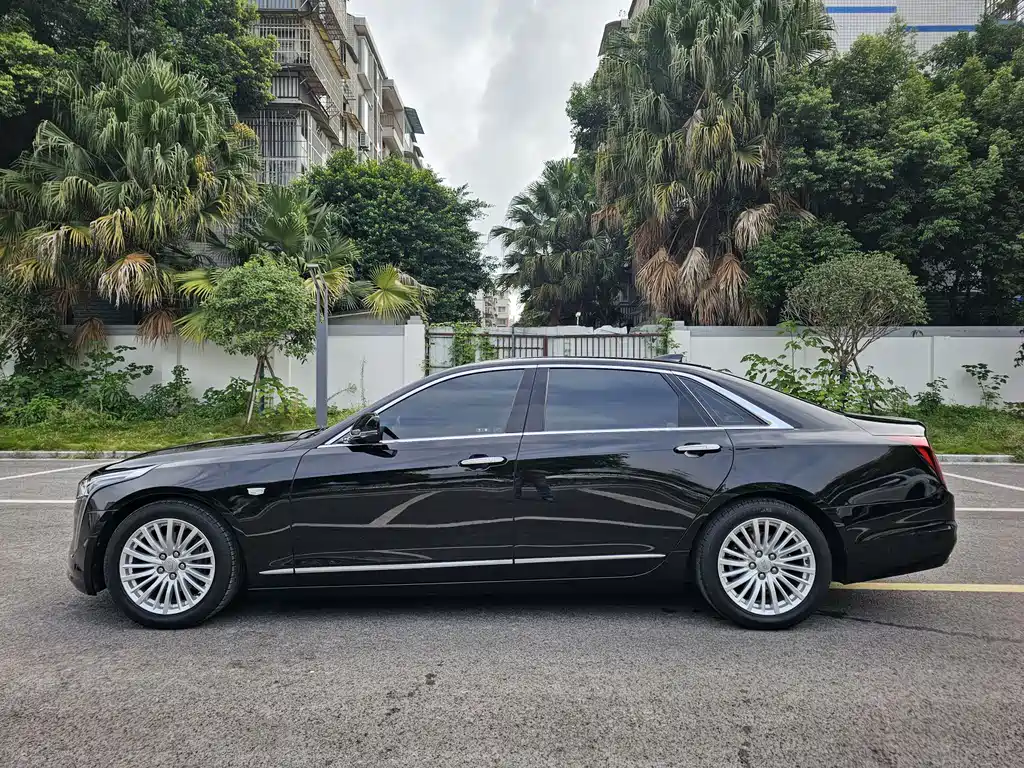 Cadillac CT6 — фото 3