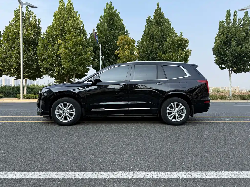 Cadillac XT6 — фото 4