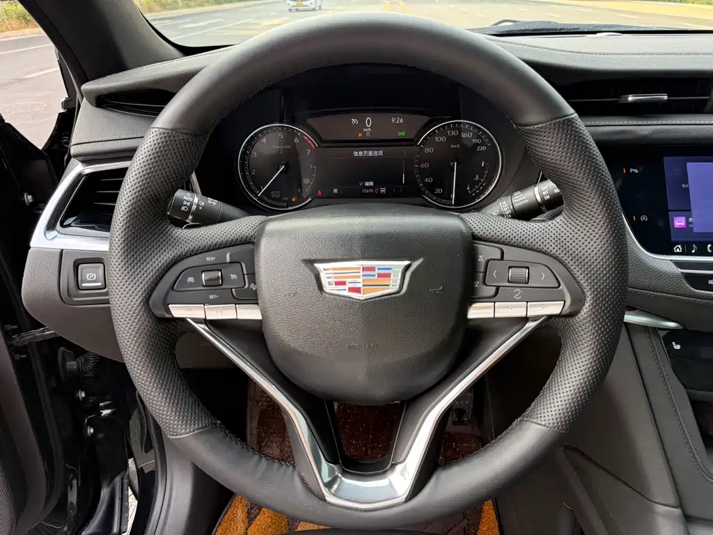 Cadillac XT6 — фото 6