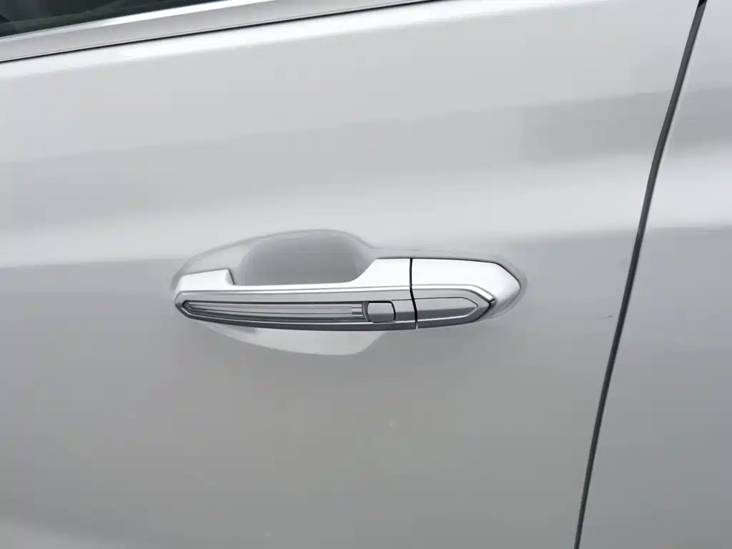 Cadillac XT5 — фото 18