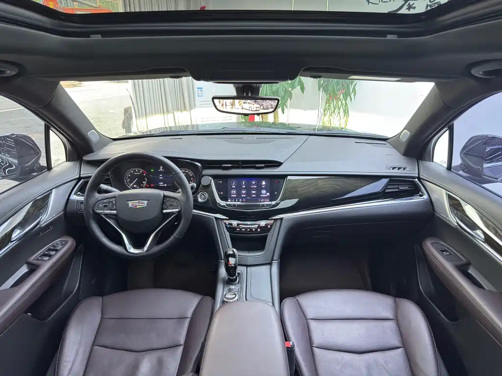 Cadillac XT6 — фото 4