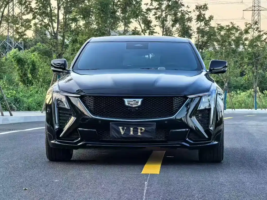 Cadillac CT5 — фото 2