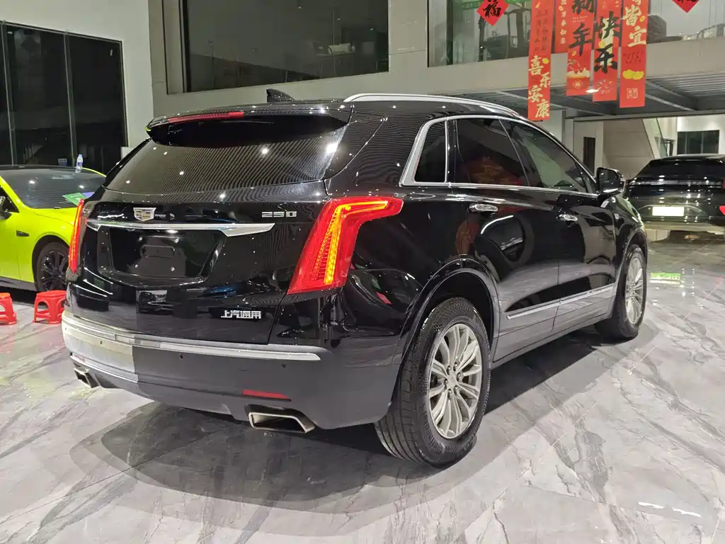 Cadillac XT5 — фото 5