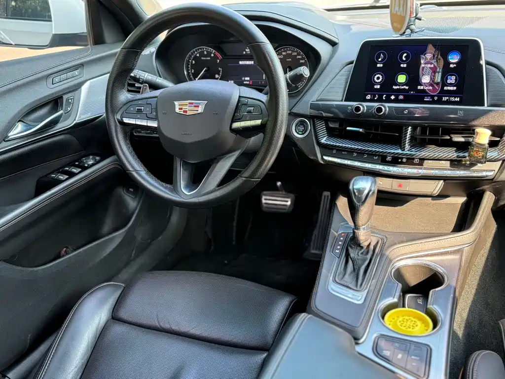 Cadillac CT4 — фото 4