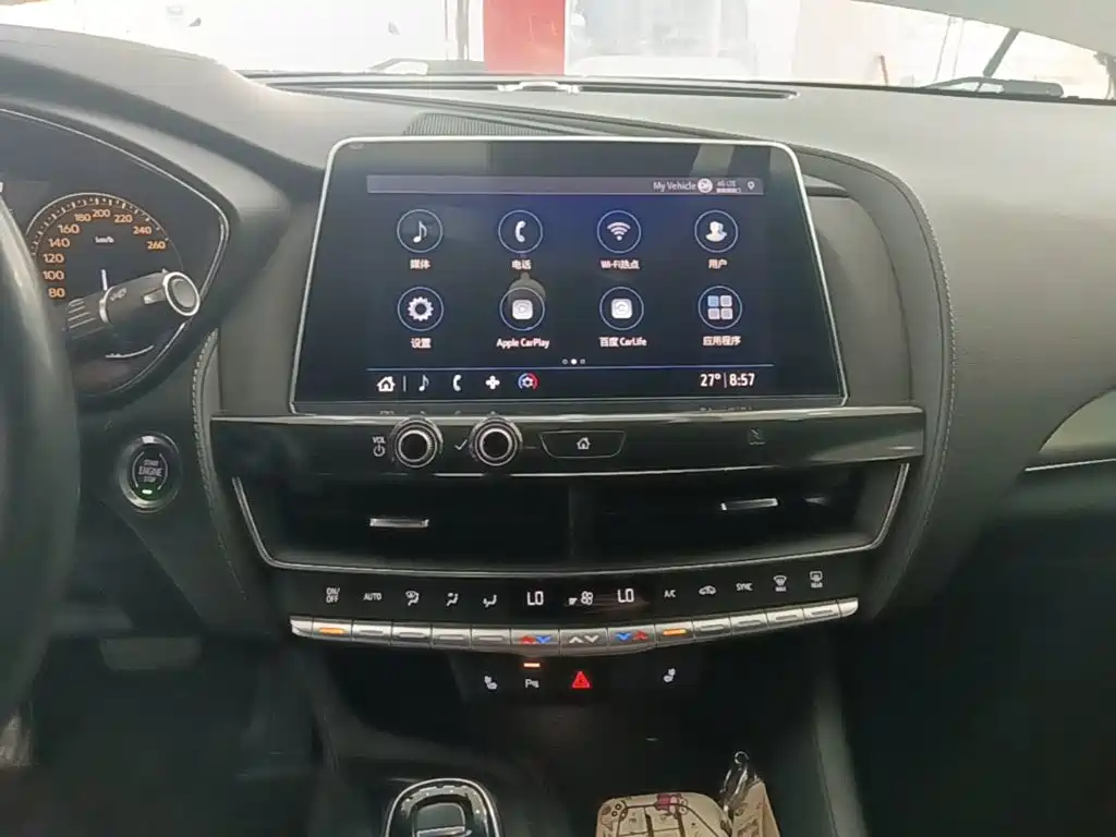 Cadillac CT5 — фото 13