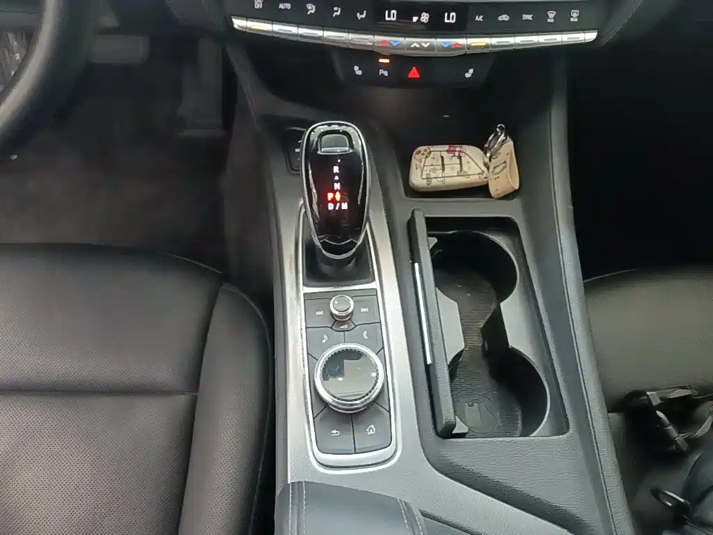 Cadillac CT5 — фото 14