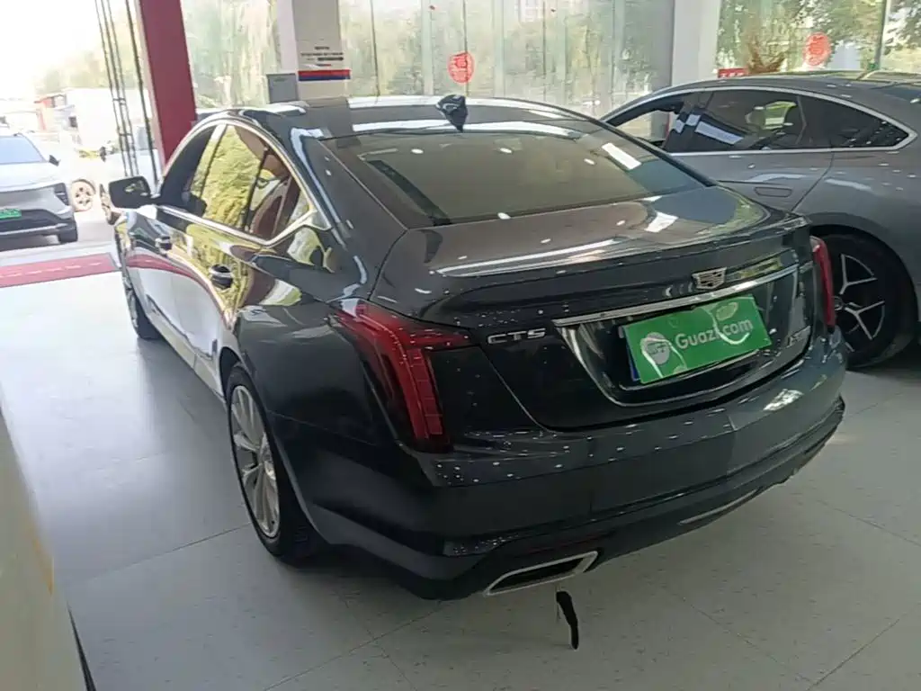 Cadillac CT5 — фото 5