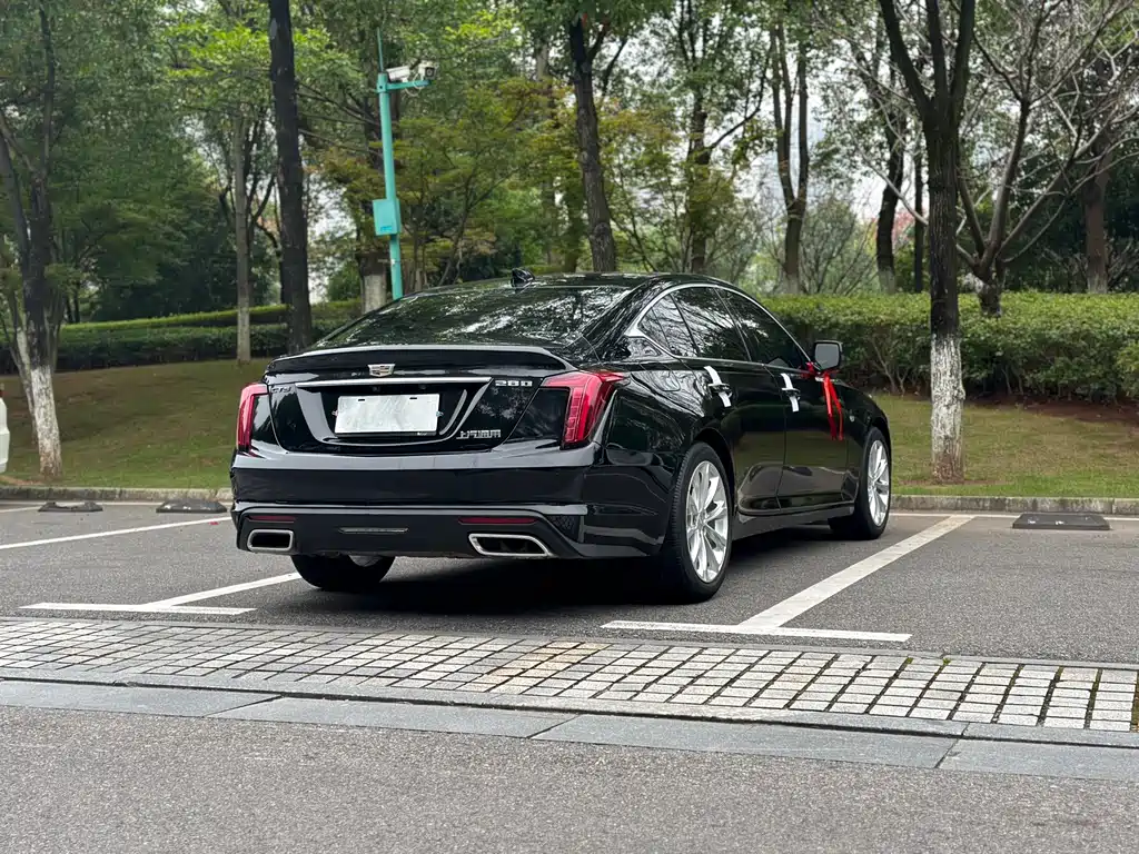 Cadillac CT5 — фото 11