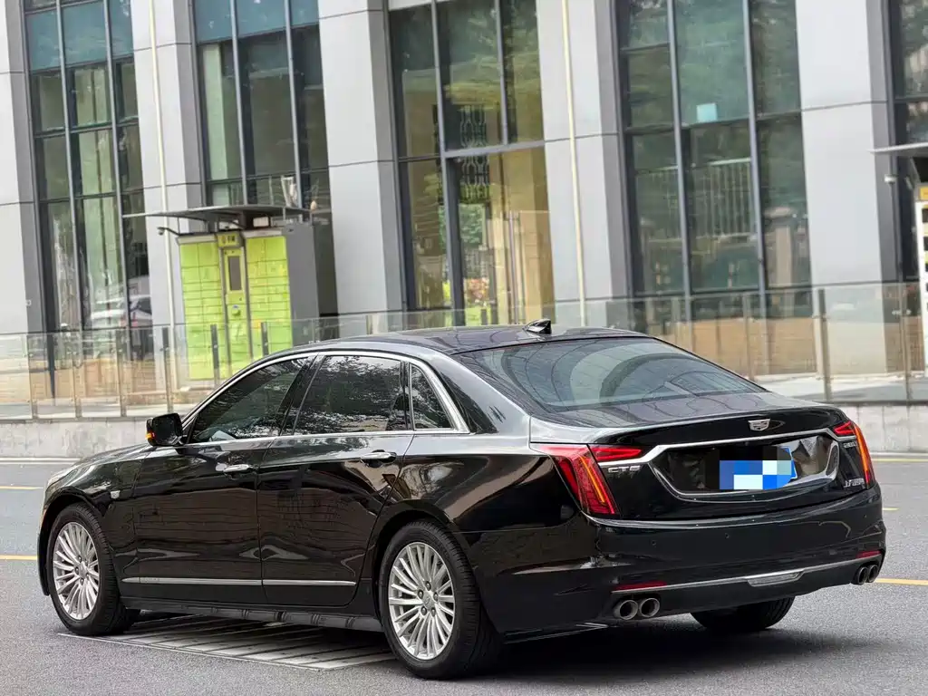 Cadillac CT6 — фото 3