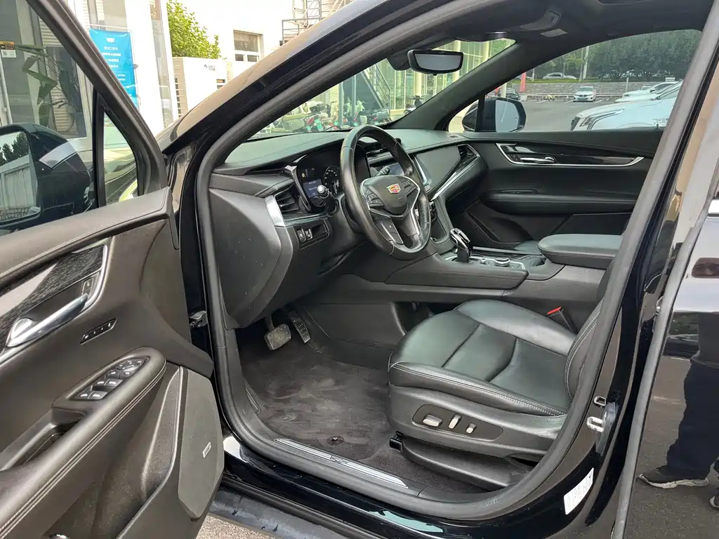 Cadillac XT5 — фото 4