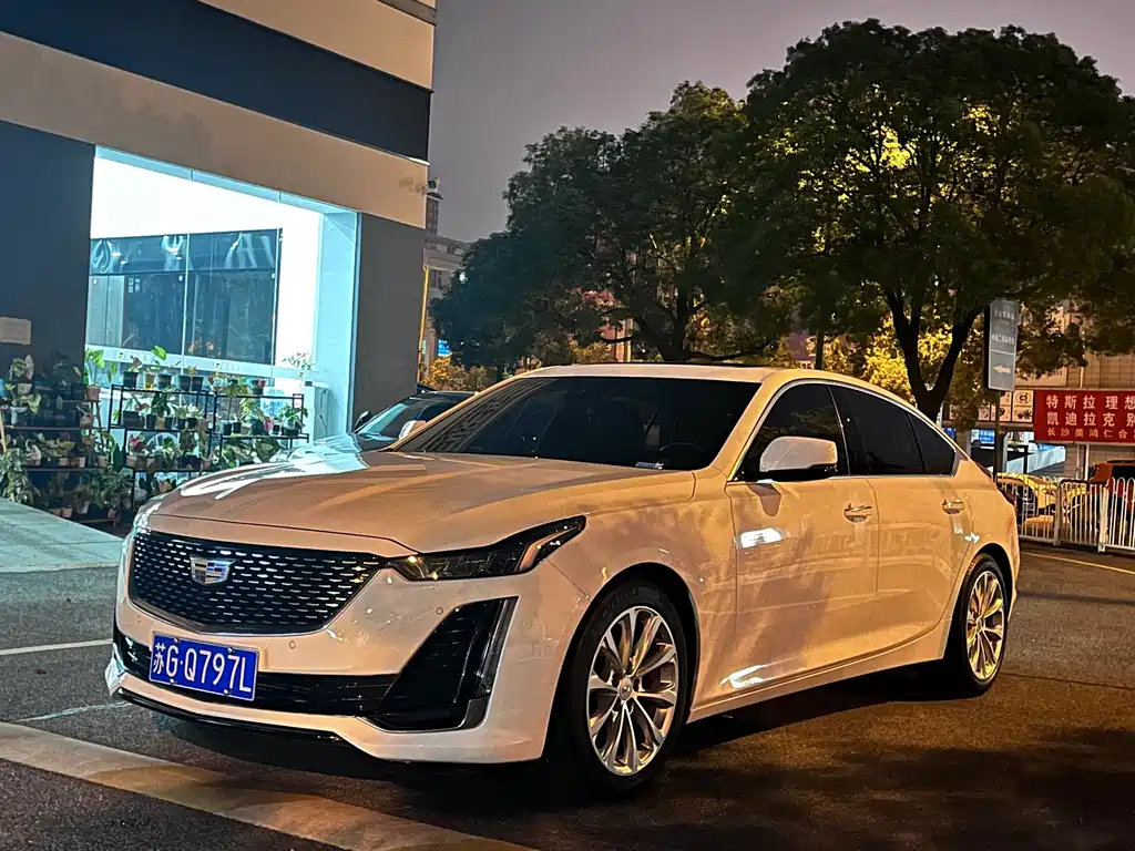 Cadillac CT5 — фото 3