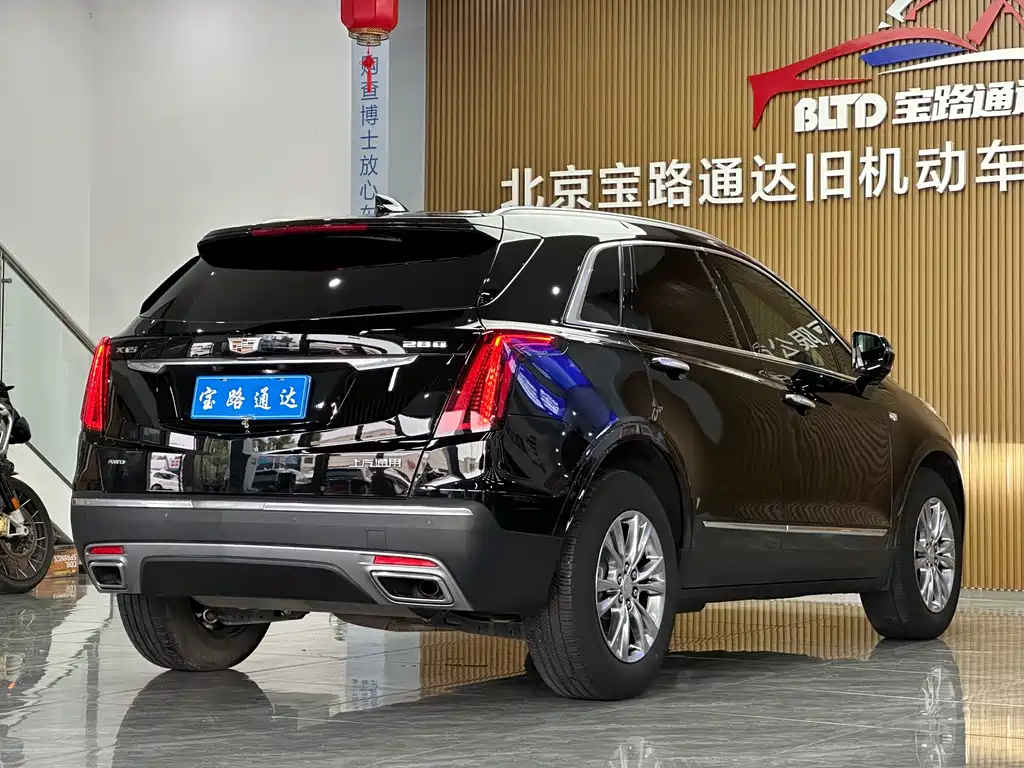 Cadillac XT5 — фото 6