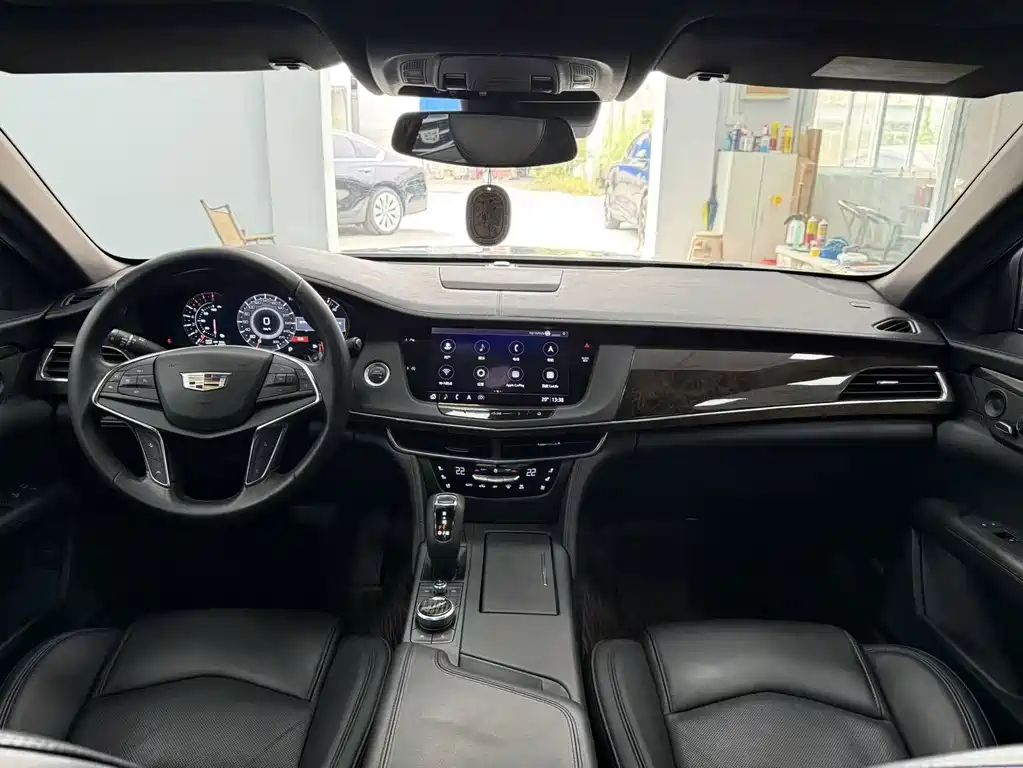 Cadillac CT6 — фото 5