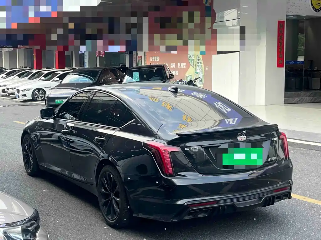 Cadillac CT5 — фото 4