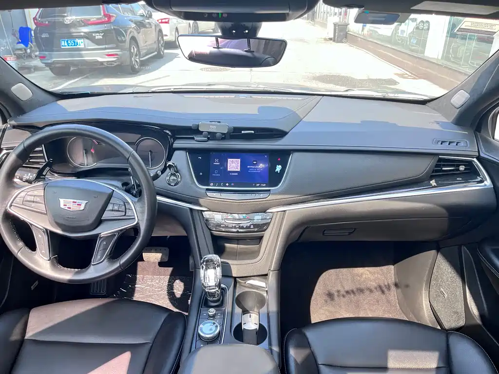 Cadillac XT5 — фото 4