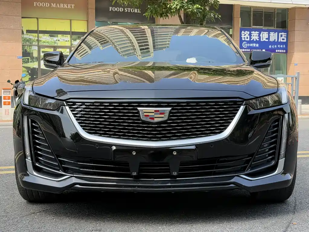Cadillac CT5 — фото 2
