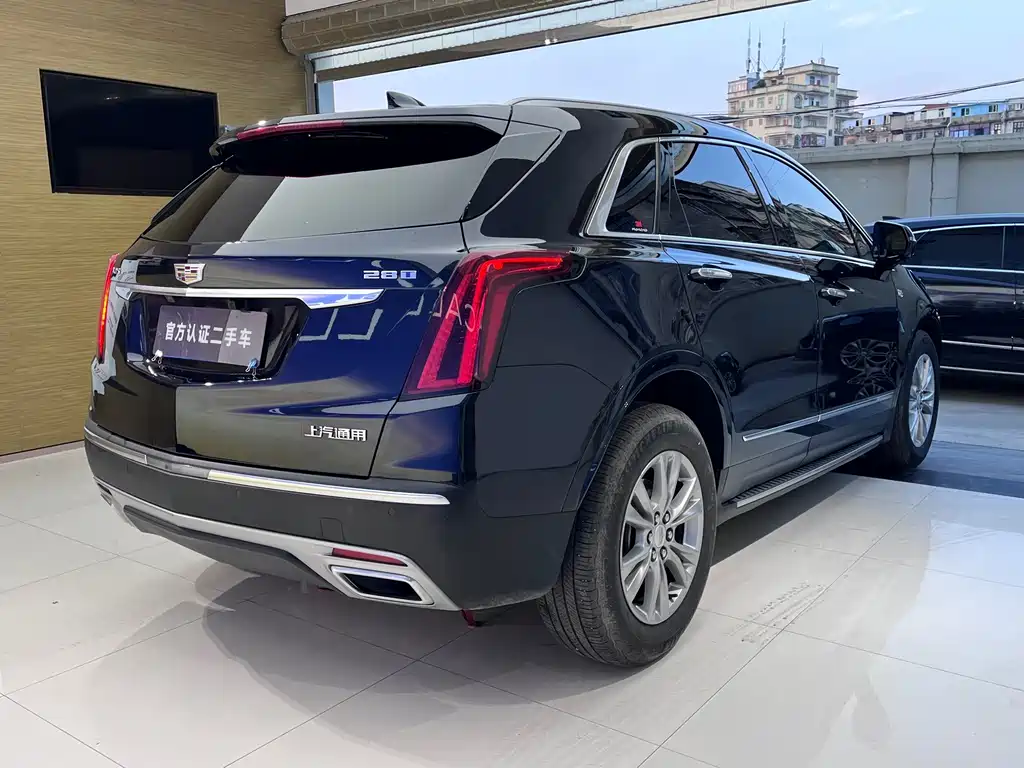 Cadillac XT5 — фото 6