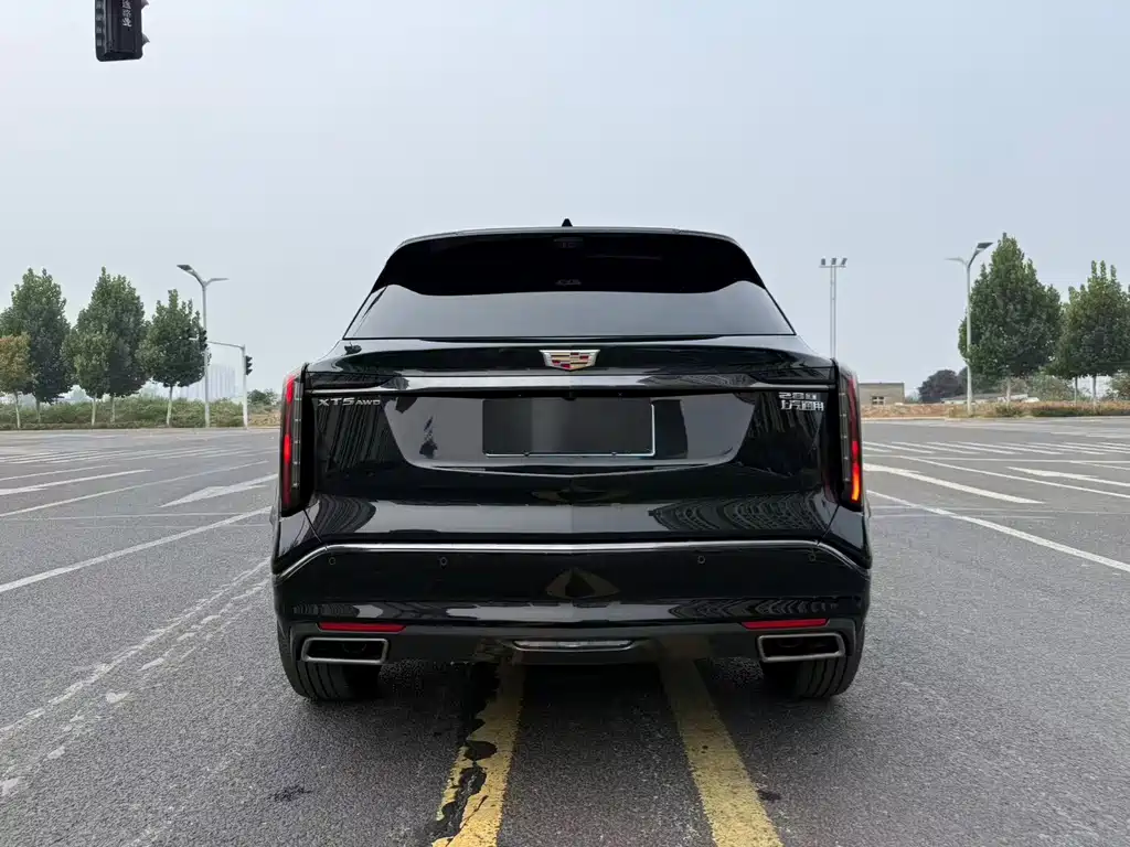 Cadillac XT5 — фото 10