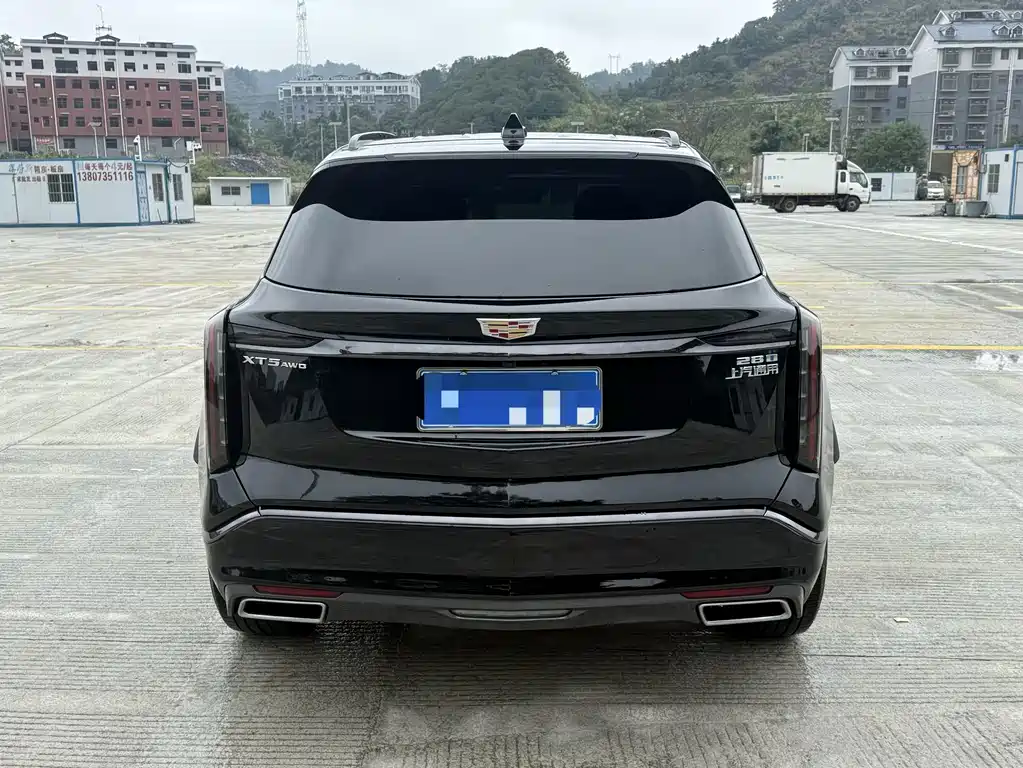 Cadillac XT5 — фото 8