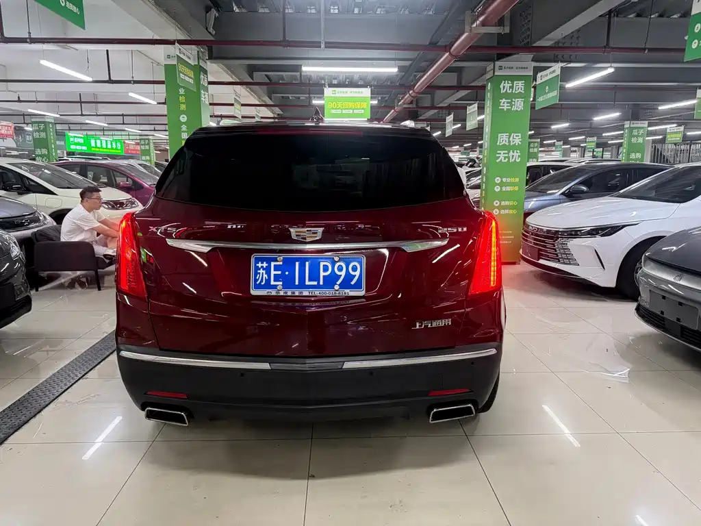 Cadillac XT5 — фото 6