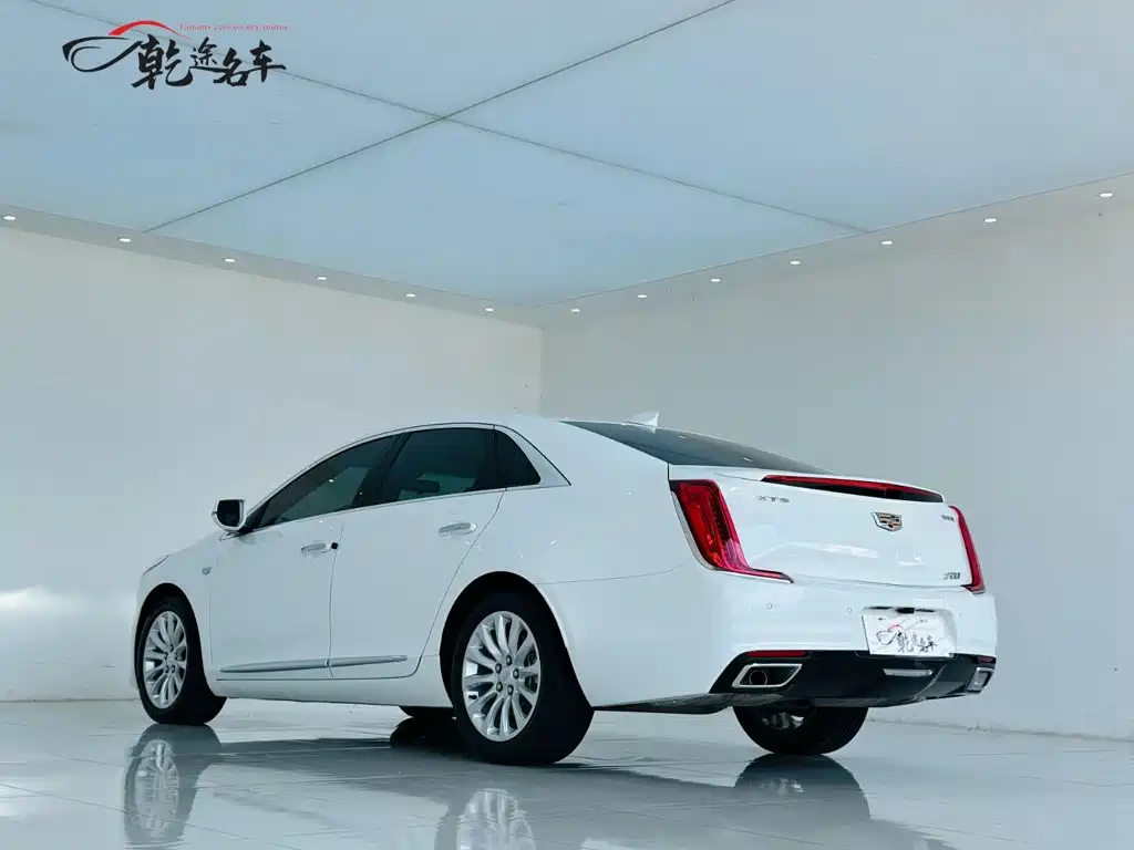Cadillac XTS — фото 5