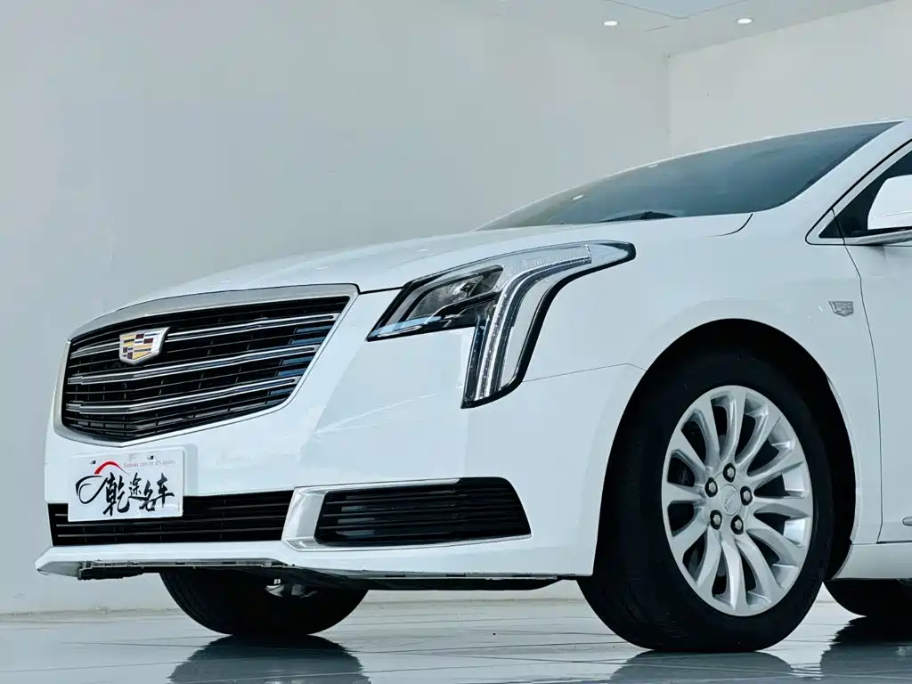 Cadillac XTS — фото 8