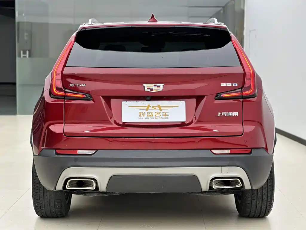 Cadillac XT4 — фото 7