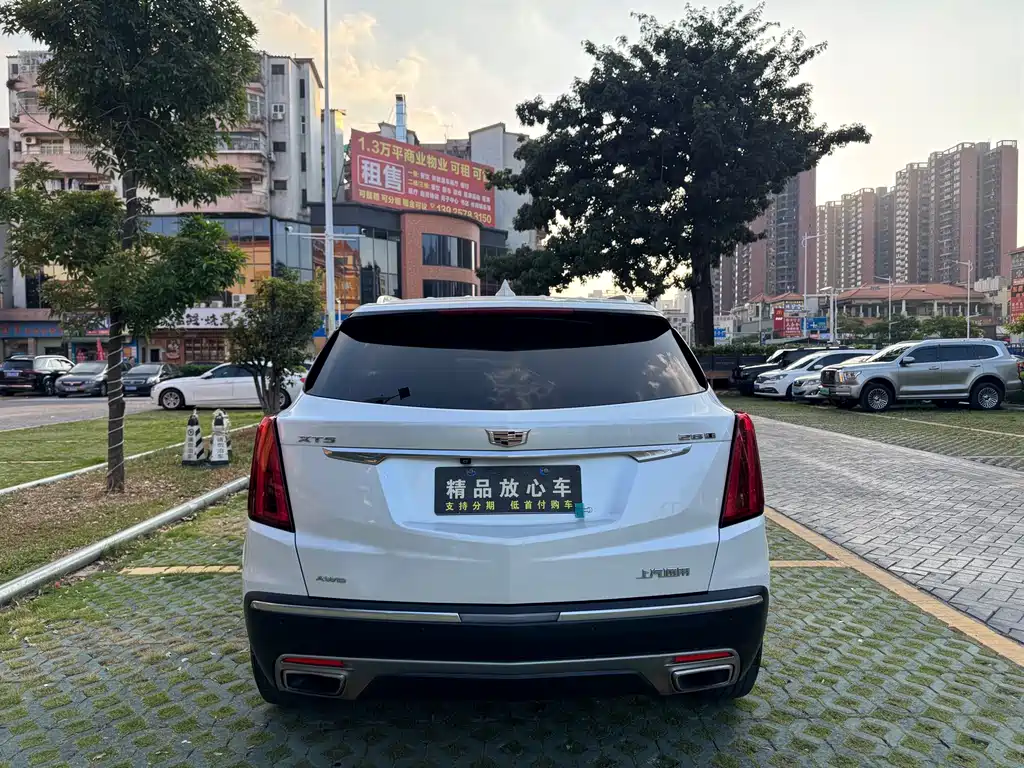 Cadillac XT5 — фото 5