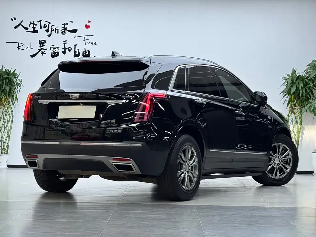 Cadillac XT5 — фото 3
