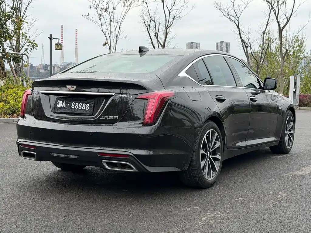 Cadillac CT5 — фото 8
